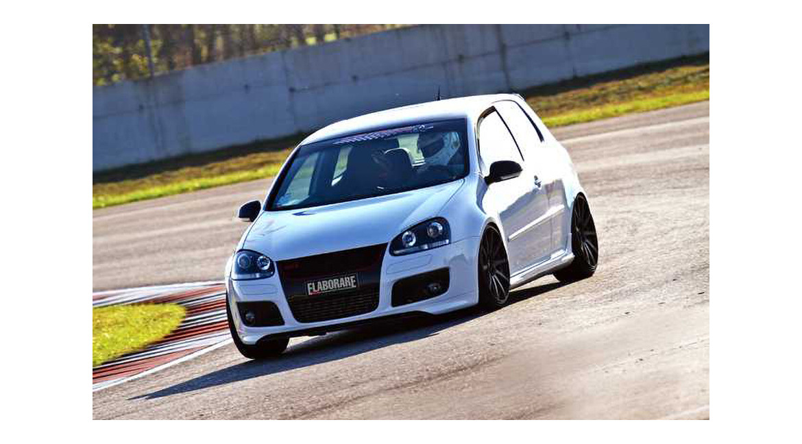 Article in the ELABORARE magazine n. 212 January 2016, the beautiful Golf GTI of our client Paolo